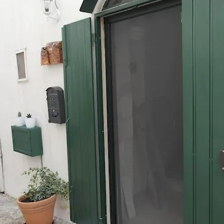 Foglia D'ulivo * Ostuni